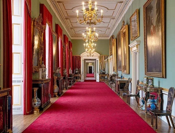 Windsor senza filtri: vizi, manie e segreti raccontati dalla servitù