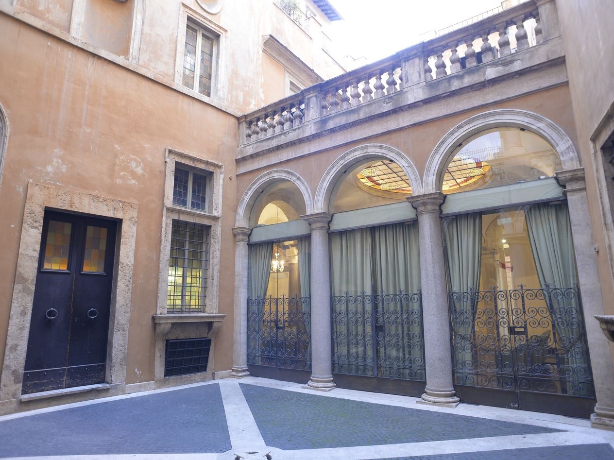 Treccani 2024: la lingua italiana tra creatività e pressioni anglosassoni