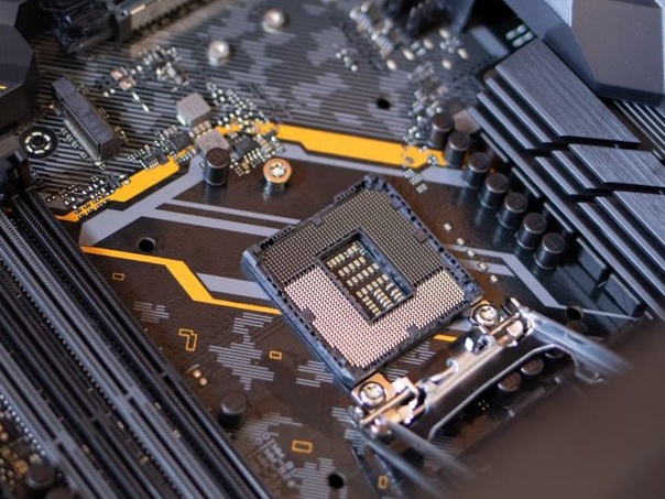Calano le prenotazioni per l'olandese ASLM, produttrice di apparecchiature per chip