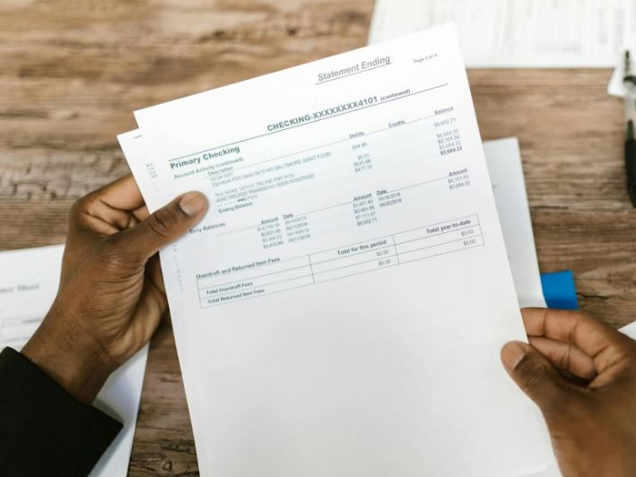Truffe sui conti correnti, quasi 1 miliardo di euro bruciato in un anno: vittime soprattutto i giovani