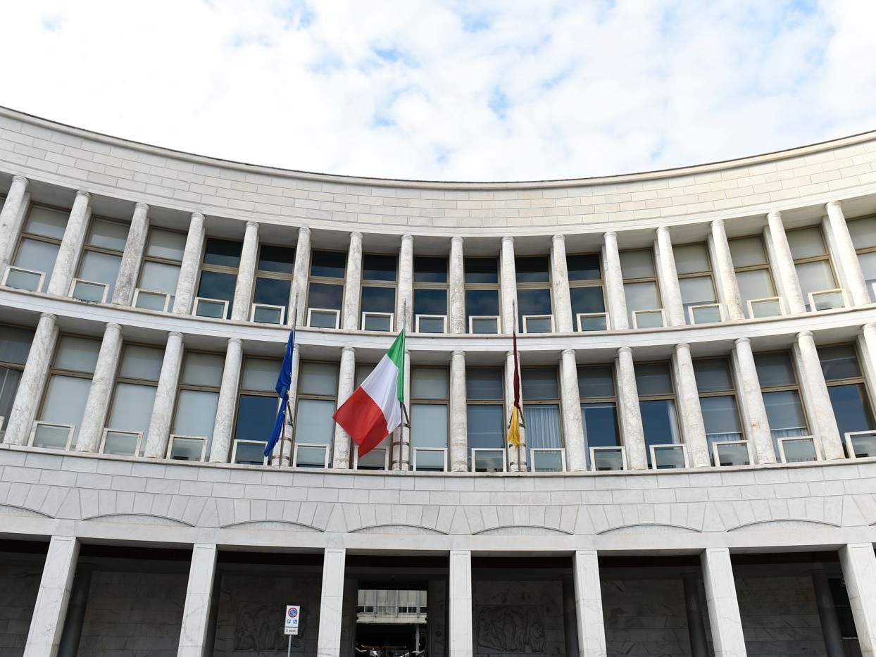 Il governo alza le pensioni minime: con 6,14 euro in più forse ci paghi una colazione