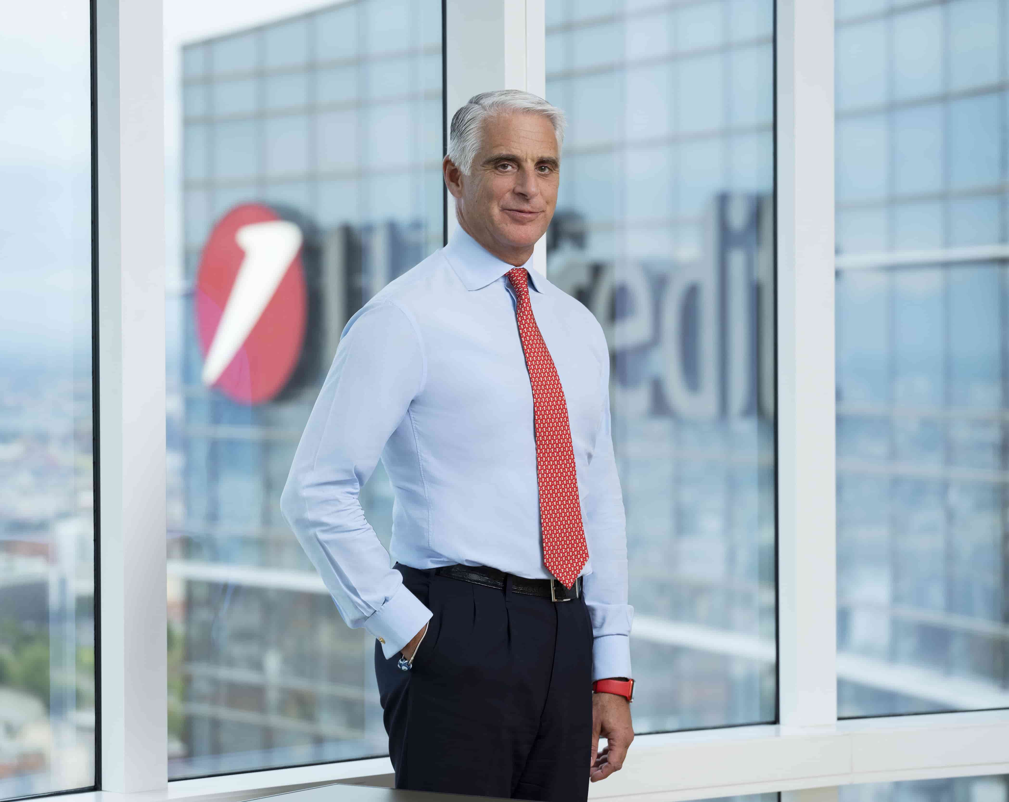 UniCredit chiude il 2024 con utile record e annuncia aumento del dividendo. Orcel ai dipendenti: costruiamo insieme la banca per il futuro dell'Europa
