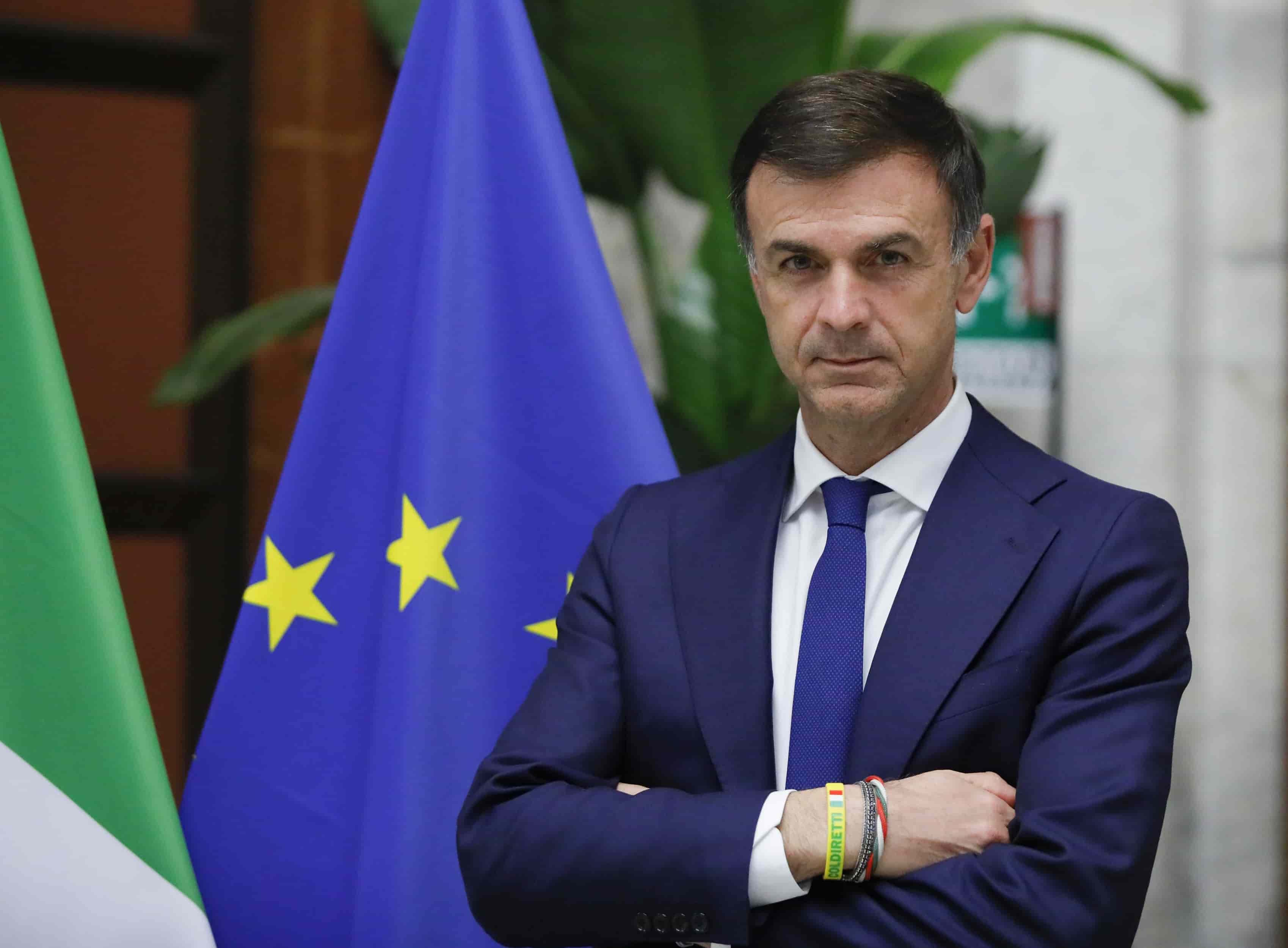 Agricoltura italiana sotto attacco. Prandini: “La Pac smantellata da Von der Leyen, a rischio 4 milioni di lavoratori”