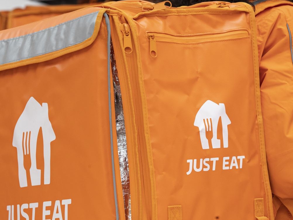 L'offerta per l'acquisto di Just Eat fa volare le azioni, +54%