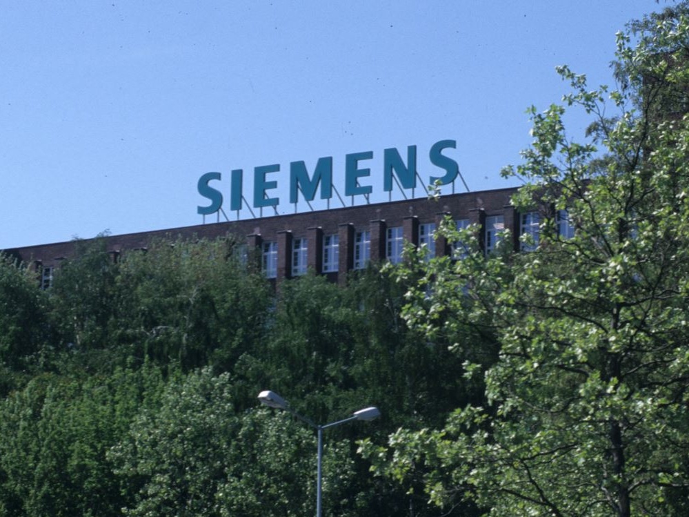 Siemens, ricavi in aumento del 3% a 18,4 miliardi di euro
