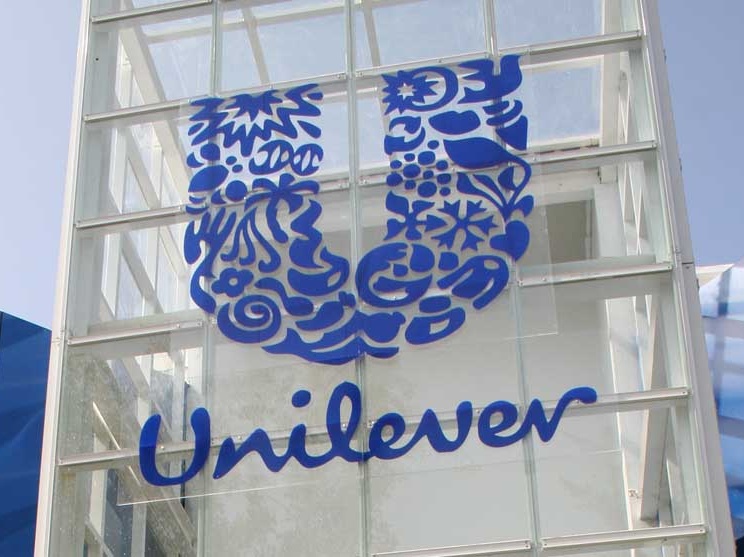 Unilever, ultima tra le multinazionali, lascia le sue attività in Russia e le cede ad Arnest Group