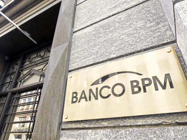 Risiko bancario, la grande partita a incastri: Mps conquista Mediobanca, e adesso riflettori su Banco Bpm