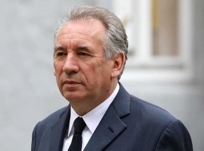 Francia: le parole di Bayrou sui migranti allontanano un accordo sul bilancio