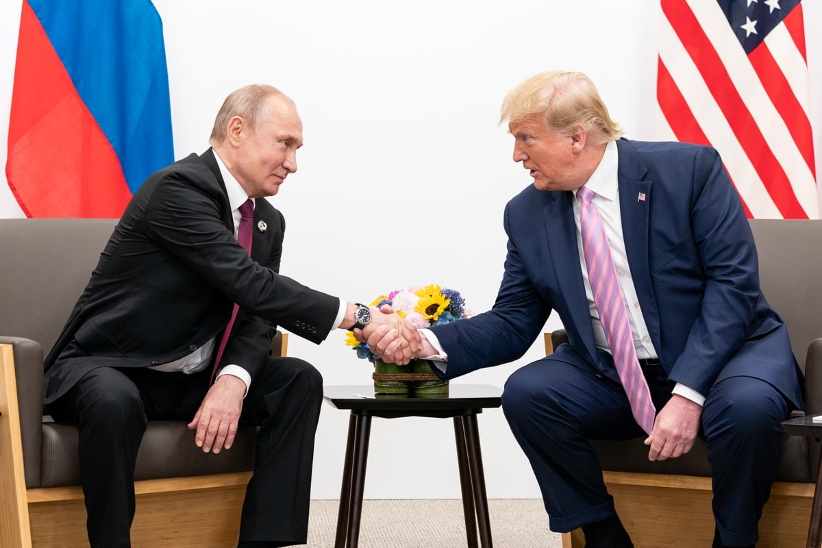 La telefonata tra Trump e Putin lascia aperta la strada alla speranza di una tregua