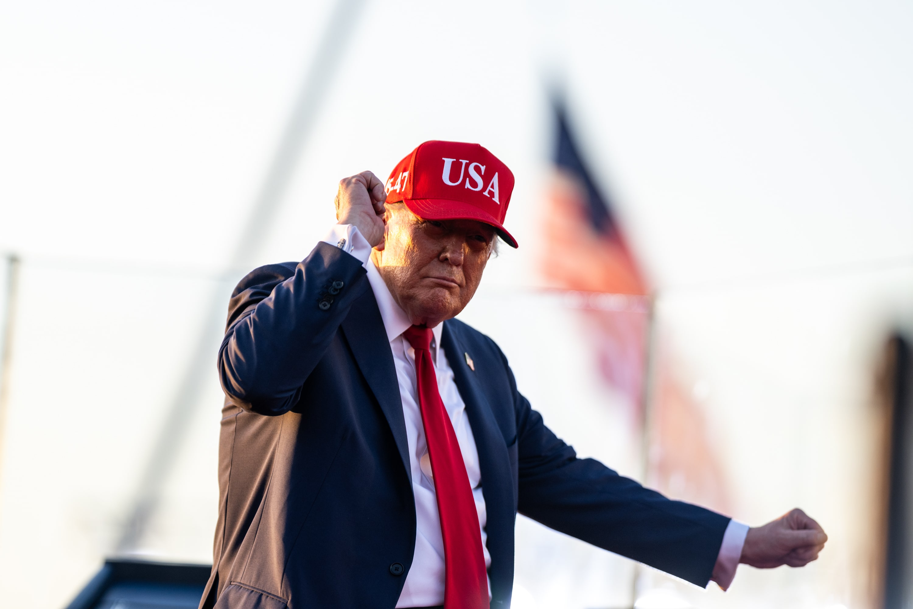 L'amico Trump azzanna l'Ue, che non ci sta