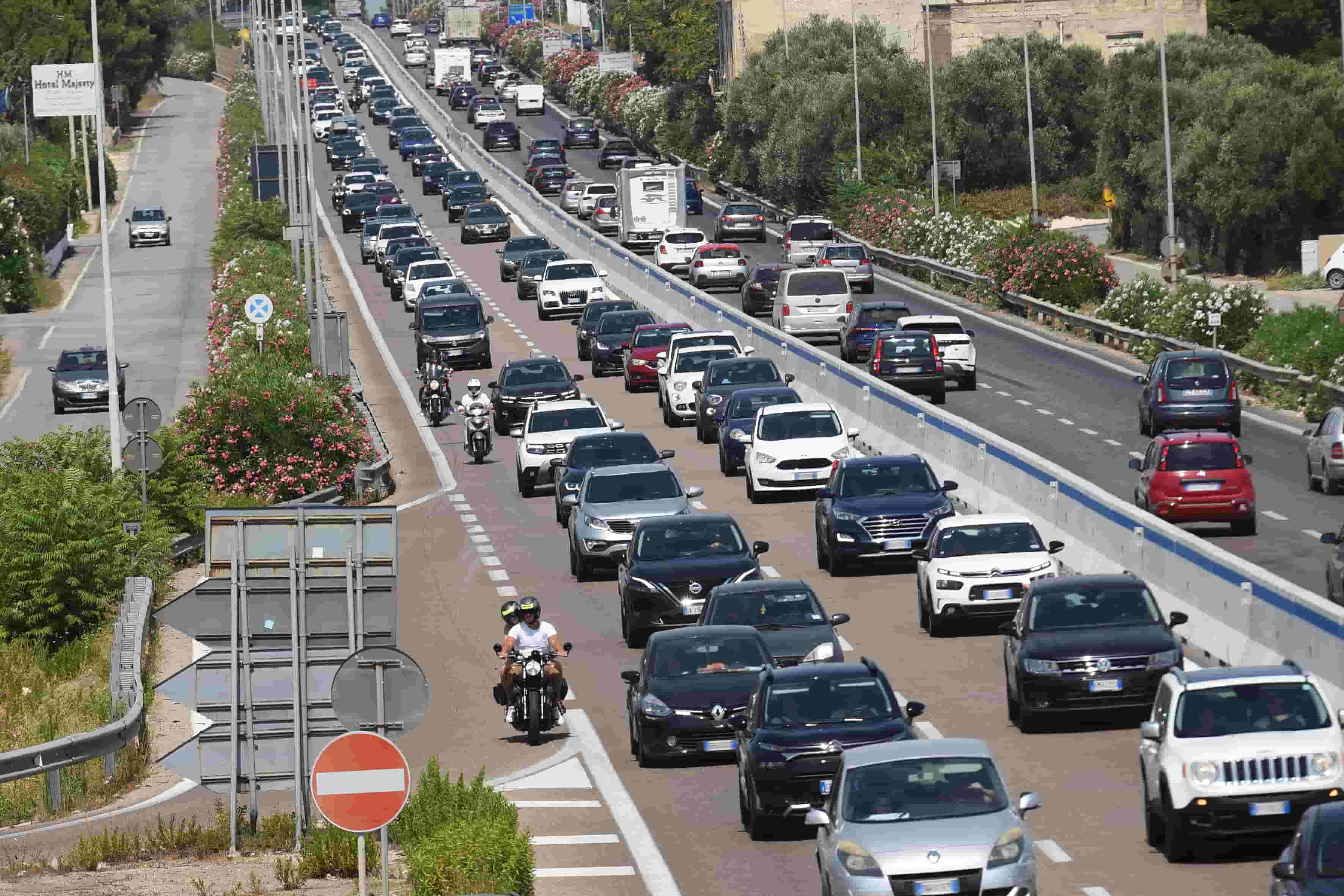Caos sulla A1 e Assoutenti chiede indennizzi per i disagi agli automobilisti
