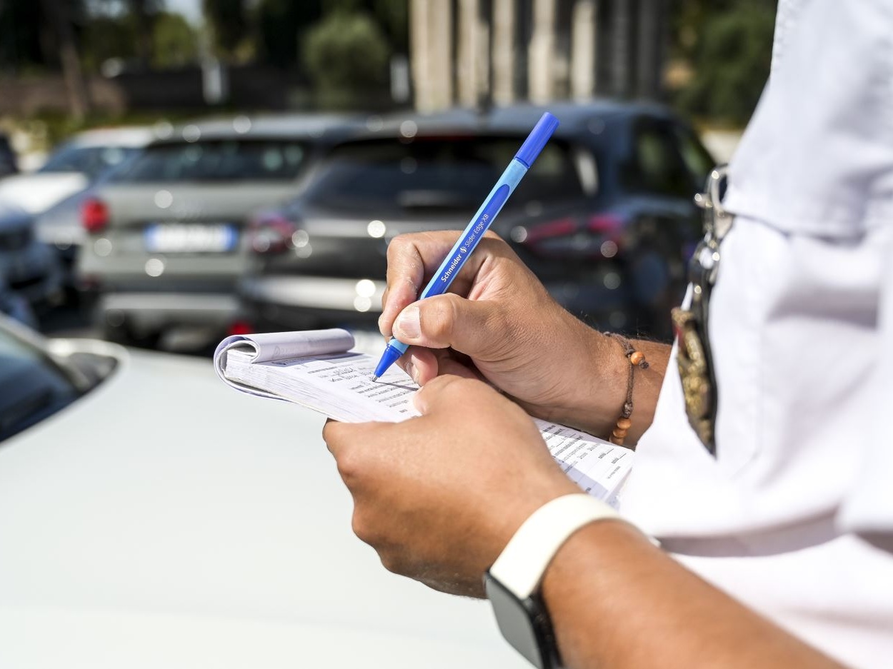 Multe stradali: nuova stangata per gli italiani. Assoutenti: Aumento inutile, meglio investire sulla prevenzione