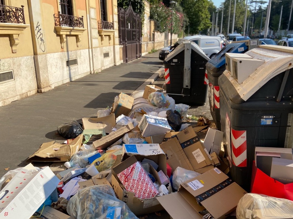 Rifiuti urbani, ISPRA: +0,7% nel 2023, ma la raccolta differenziata raggiunge il 66,6%