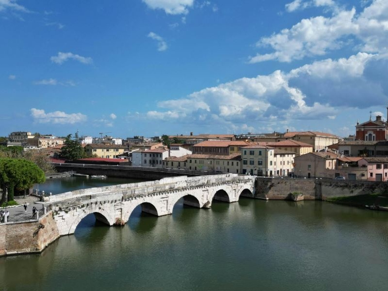 Overtourism: Rimini, Venezia e Bolzano sul podio delle destinazioni più affollate