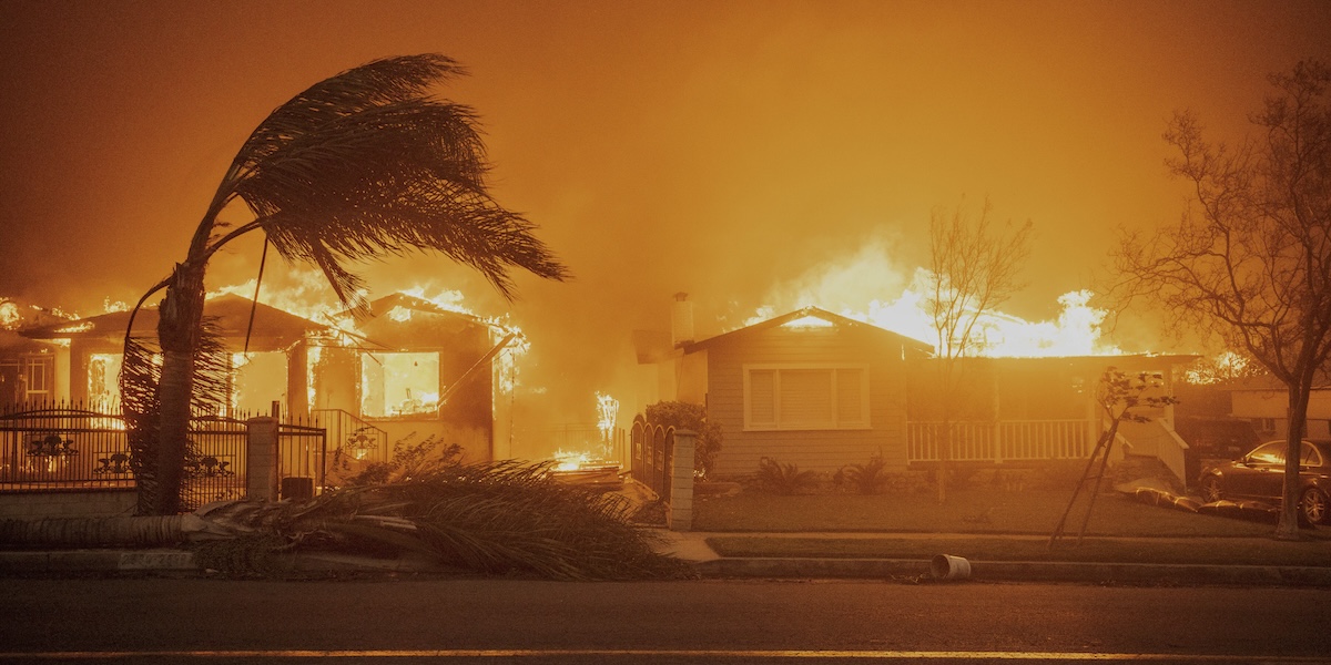 S&P: Le compagnie assicurative possono assorbire le perdite degli incendi a Los Angeles