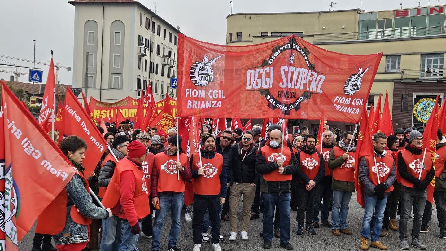 Fiom e Uilm: altissima adesione allo sciopero, il Governo ascolti la voce dei lavoratori