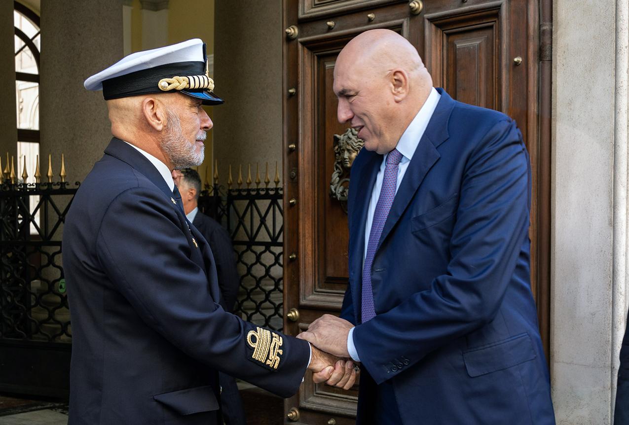 Crosetto: congratulazioni all'Ammiraglio Cavo Dragone, nuovo Presidente del Comitato Militare della Nato