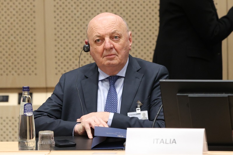 Energia: Pichetto al Consiglio UE, servono interventi anche nel breve periodo, Italia presenterà proposte