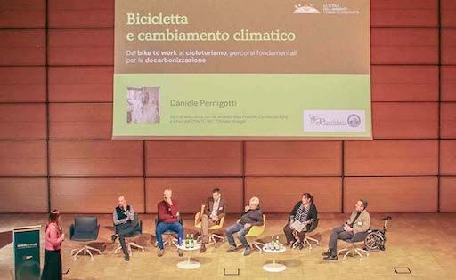UNICEF e FIAB insieme contro la crisi climatica, in difesa dei diritti delle giovani generazioni