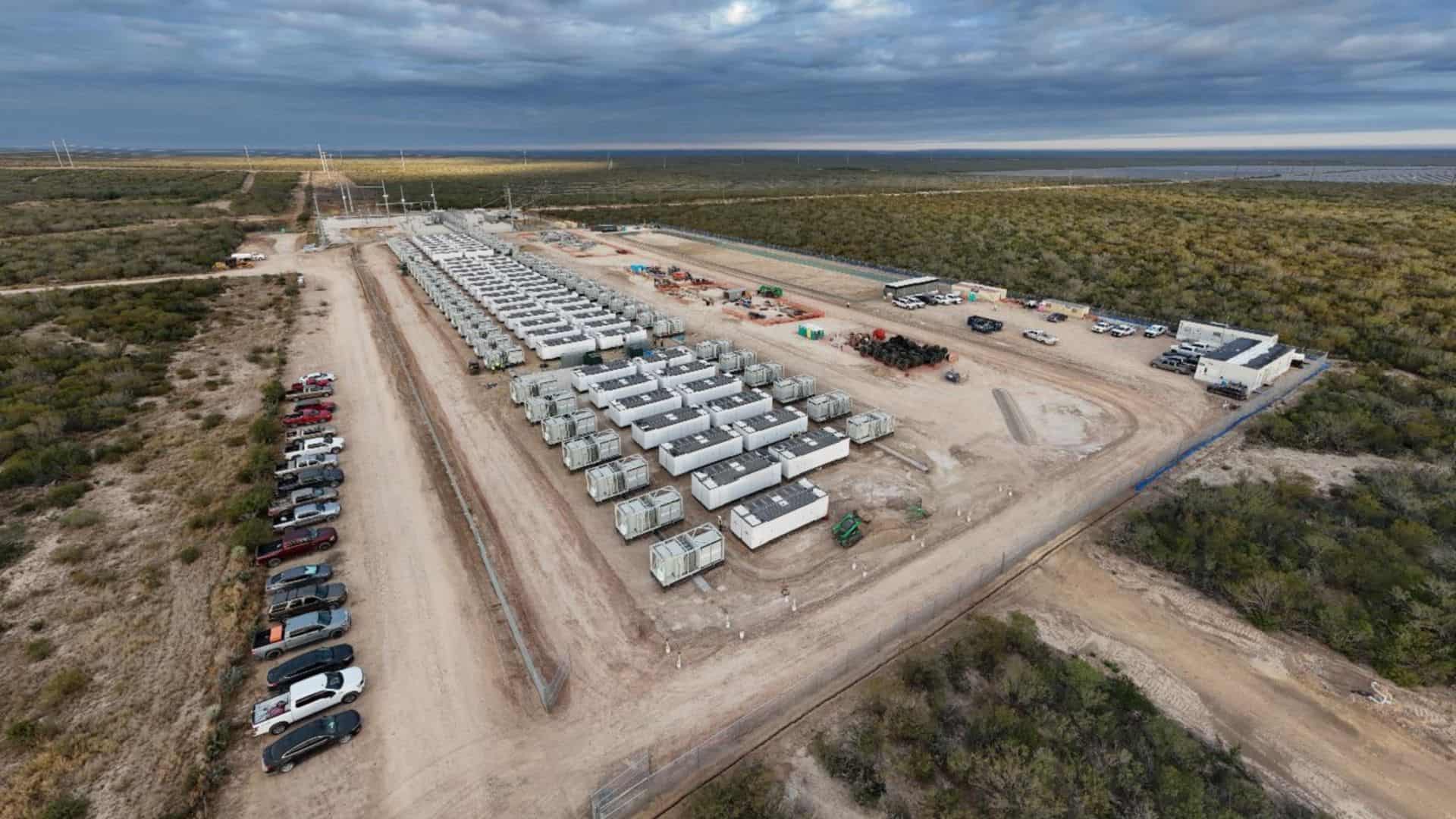 Plenitude completa in Texas la costruzione del suo più grande impianto di stoccaggio a batterie