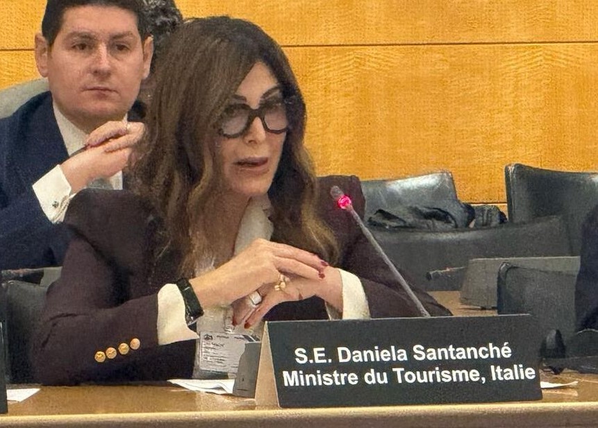 Turismo e IA, Santanchè all’OCSE: “Lavoriamo per incubatore permanente a guida italiana”