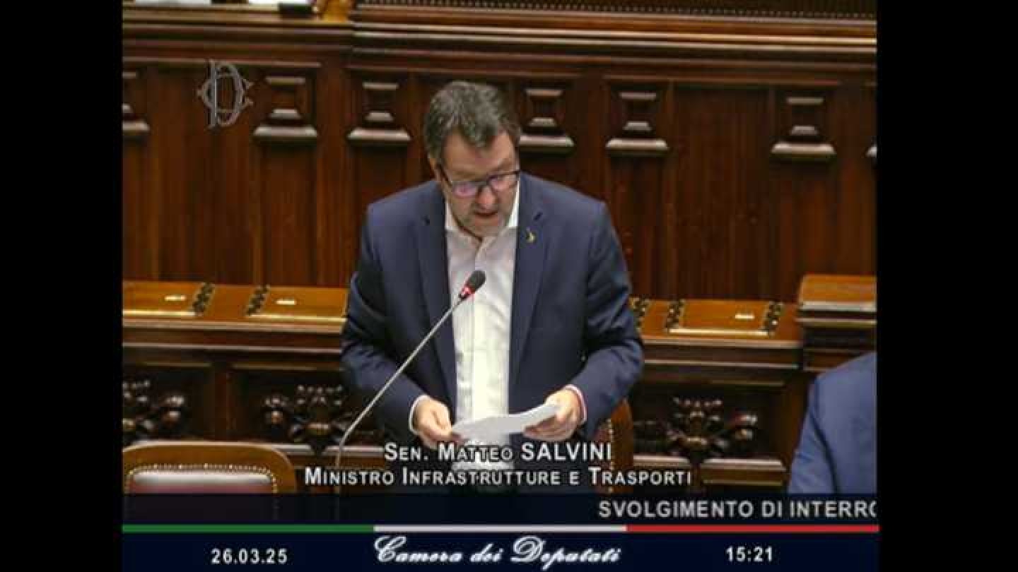 Camera: il ministro Salvini al Question Time