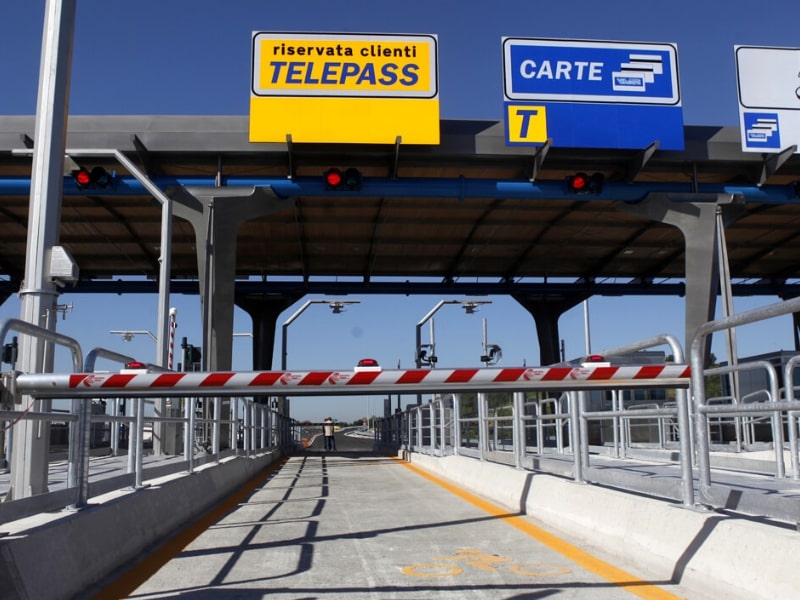 Aumento pedaggi, Codacons: rincari assurdi e immotivati che danneggiano utenti