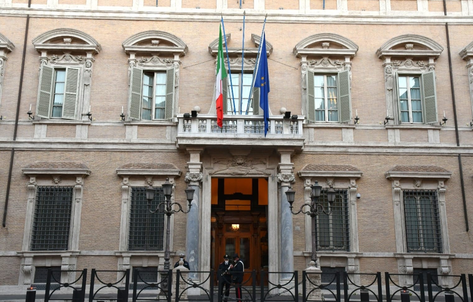 Manovra. Sbarra: “Recepisce diverse richieste avanzate dalla Cisl