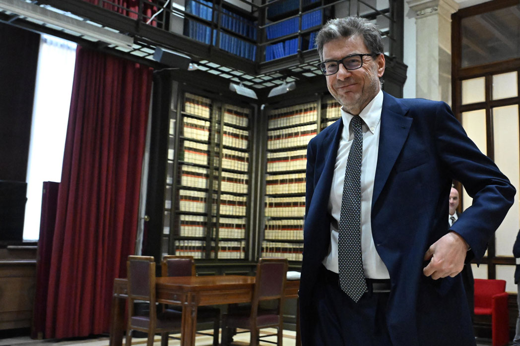 Bilancio: Giorgetti, da commissione decisione attesa, proseguiamo con sobrietà e in silenzio
