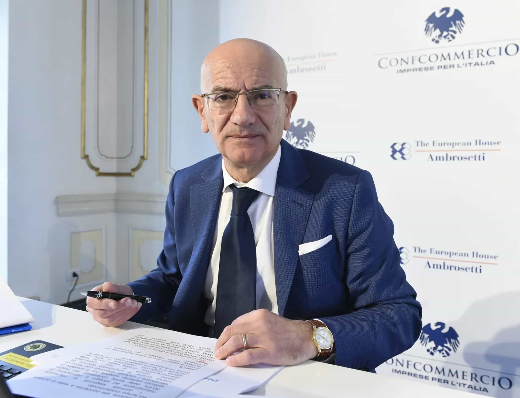 Confcommercio: L'economia continua a dare segni di vitalità