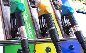 Benzina, Codacons: confermato nostro allarme su rialzi