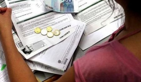 DL Bollette: Confesercenti, piccole imprese del terziario escluse, rischiano un aggravio di 2,8 miliardi di euro