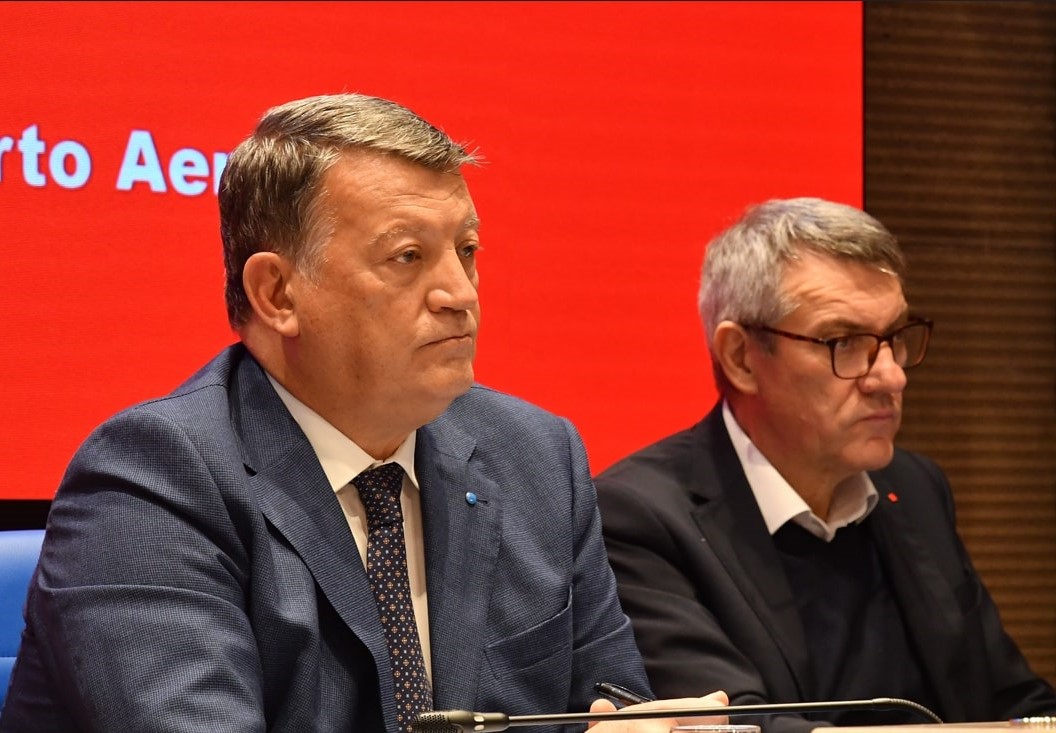 Bombardieri e Landini: “Situazione preoccupante, si impedisce a Cgil e Uil di rappresentare i lavoratori”