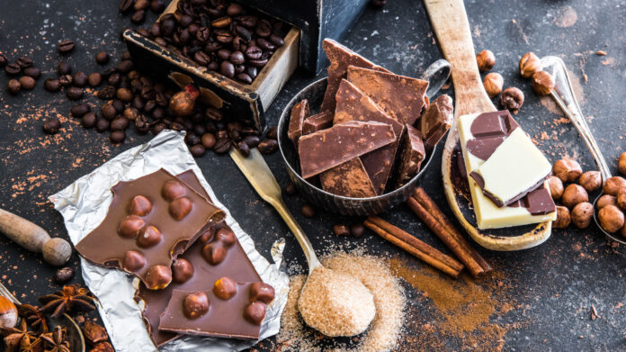 Prezzi materie prime: Assoutenti, nel 2024 record per cacao, quotazioni +170%