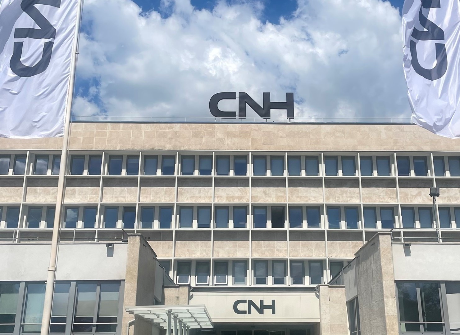 Premio di risultato per l’anno 2024 ai dipendenti di CNH in Italia