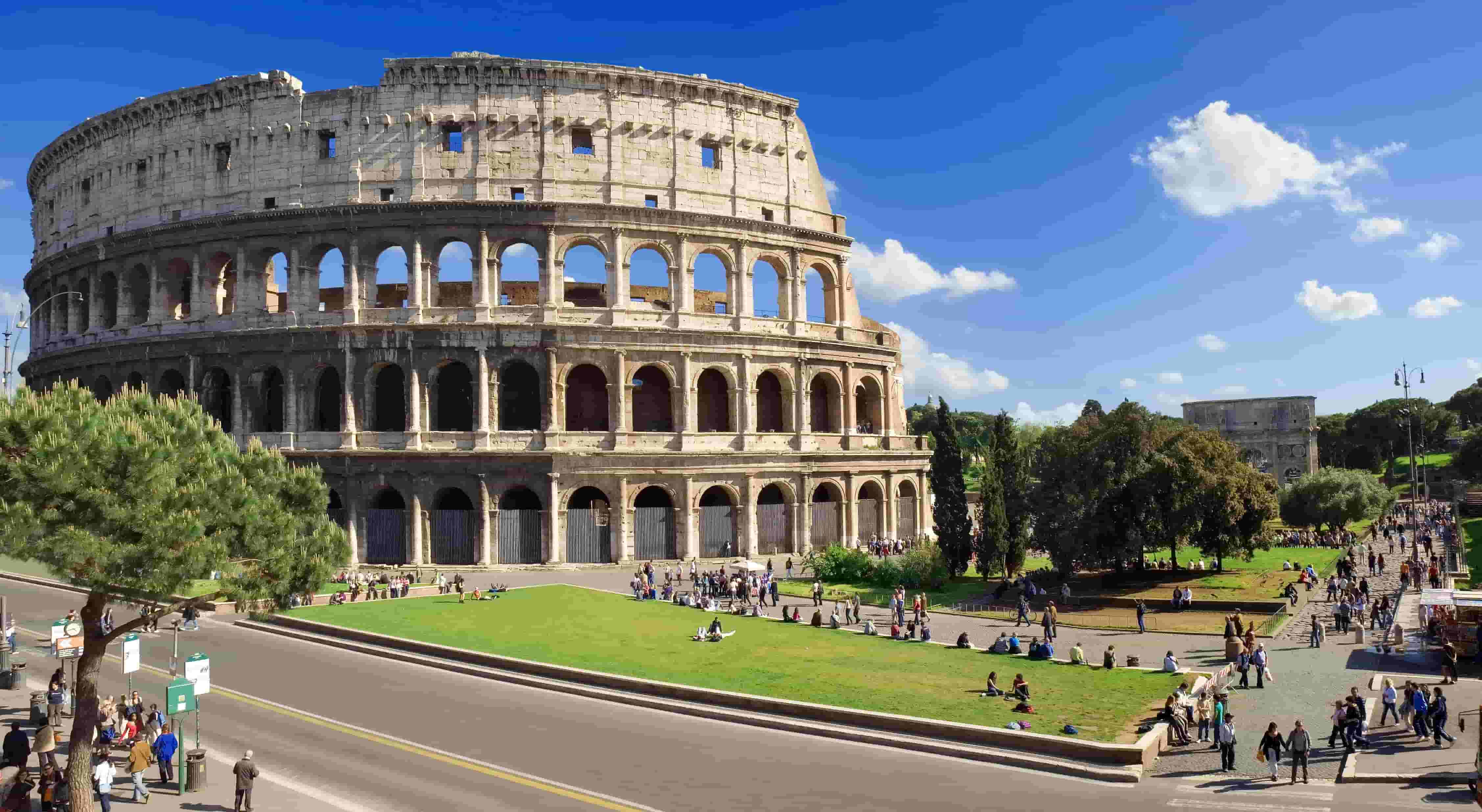 Servizi Biglietteria Parco Archeologico del Colosseo, sanzionati CoopCulture e sei operatori turistici per quasi 20 milioni di euro