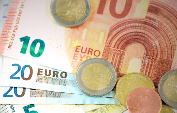 Istat: Confesercenti, l’economia frena. Il turismo estivo sostiene il Pil