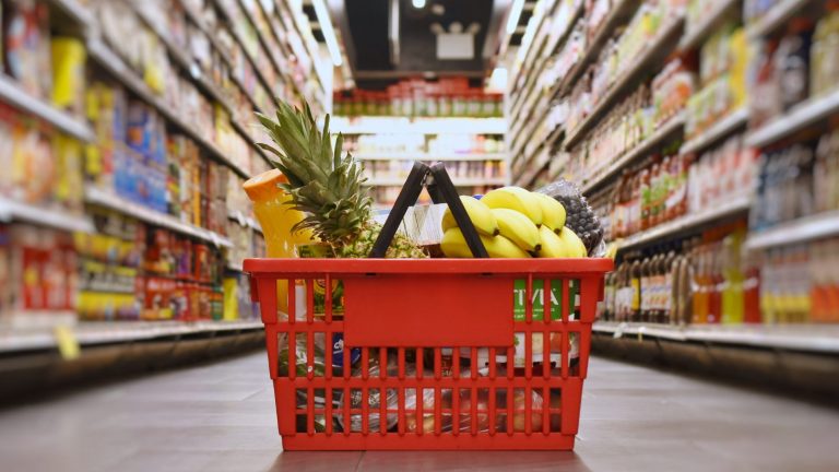 Rincari alimentari pesano per 3,9 miliardi di euro su famiglie