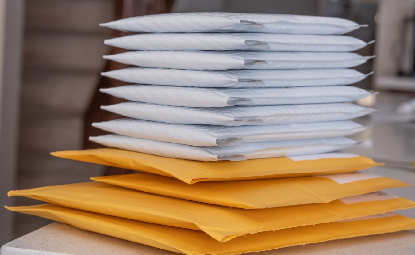 Poste, Assoutenti: da oggi scattano aumenti delle tariffe
