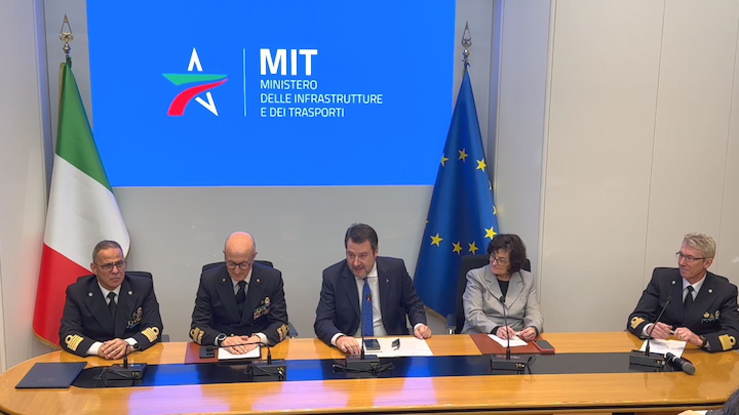 Sicurezza marittima: firmato al MIT un accordo per semplificare le procedure di verifica