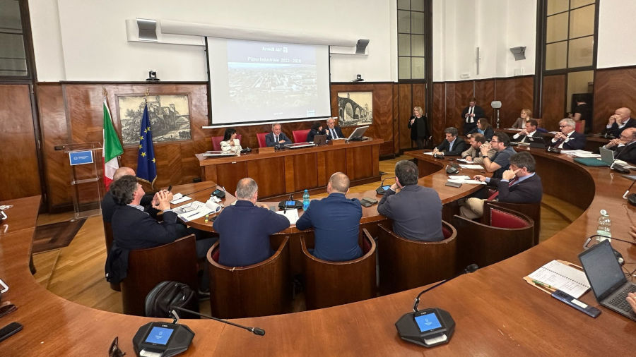 AST Terni: azienda presenta al Mimit Piano industriale, investimenti per oltre 560mln