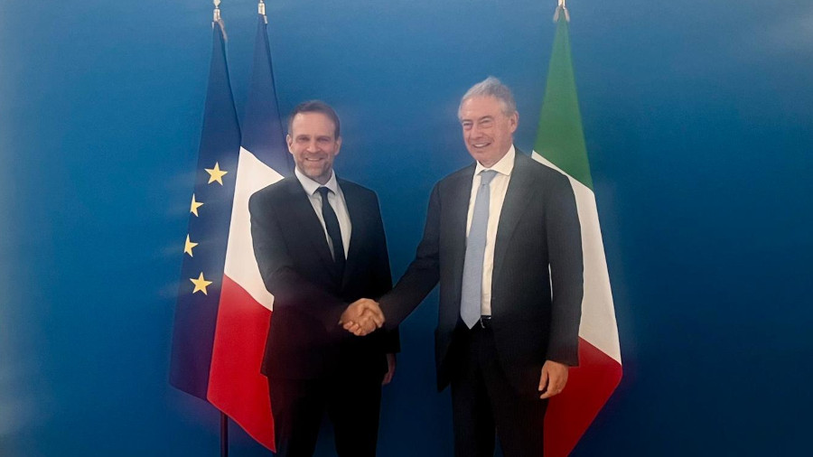 Italia-Francia, Urso: “forte sinergia con Parigi per rilancio automotive e siderurgia europea”