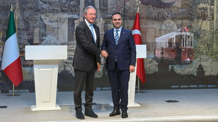 Italia-Turchia, Urso incontra Kacır: “nuova fase per partnership industriali”
