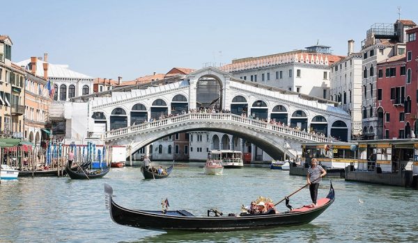 Arrivi, presenze e spesa del turismo 2025