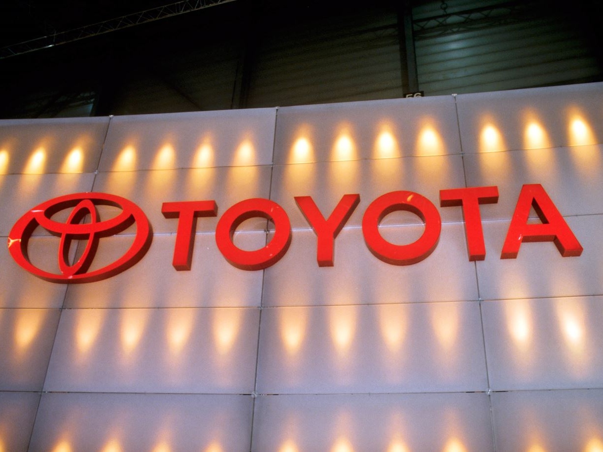 Toyota: l'incremento del 17% dell'utile non nasconde le difficoltà