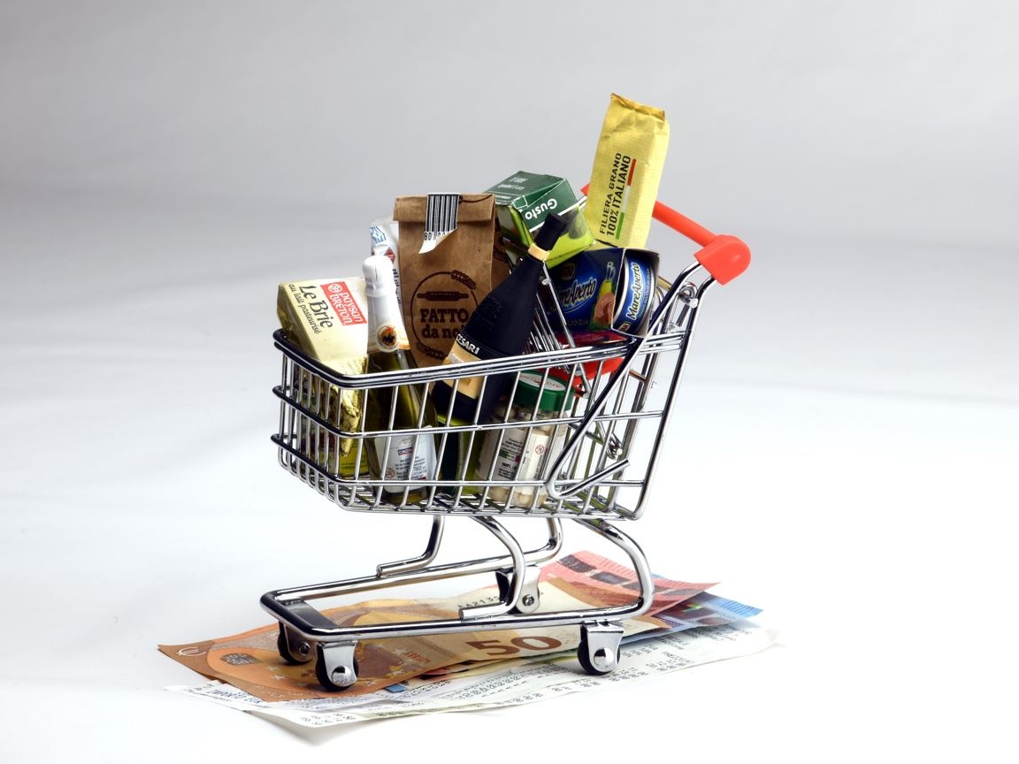 Ad agosto prosegue la crescita dei volumi nella GDO secondo l’analisi dei consumi in Italia di NIQ
