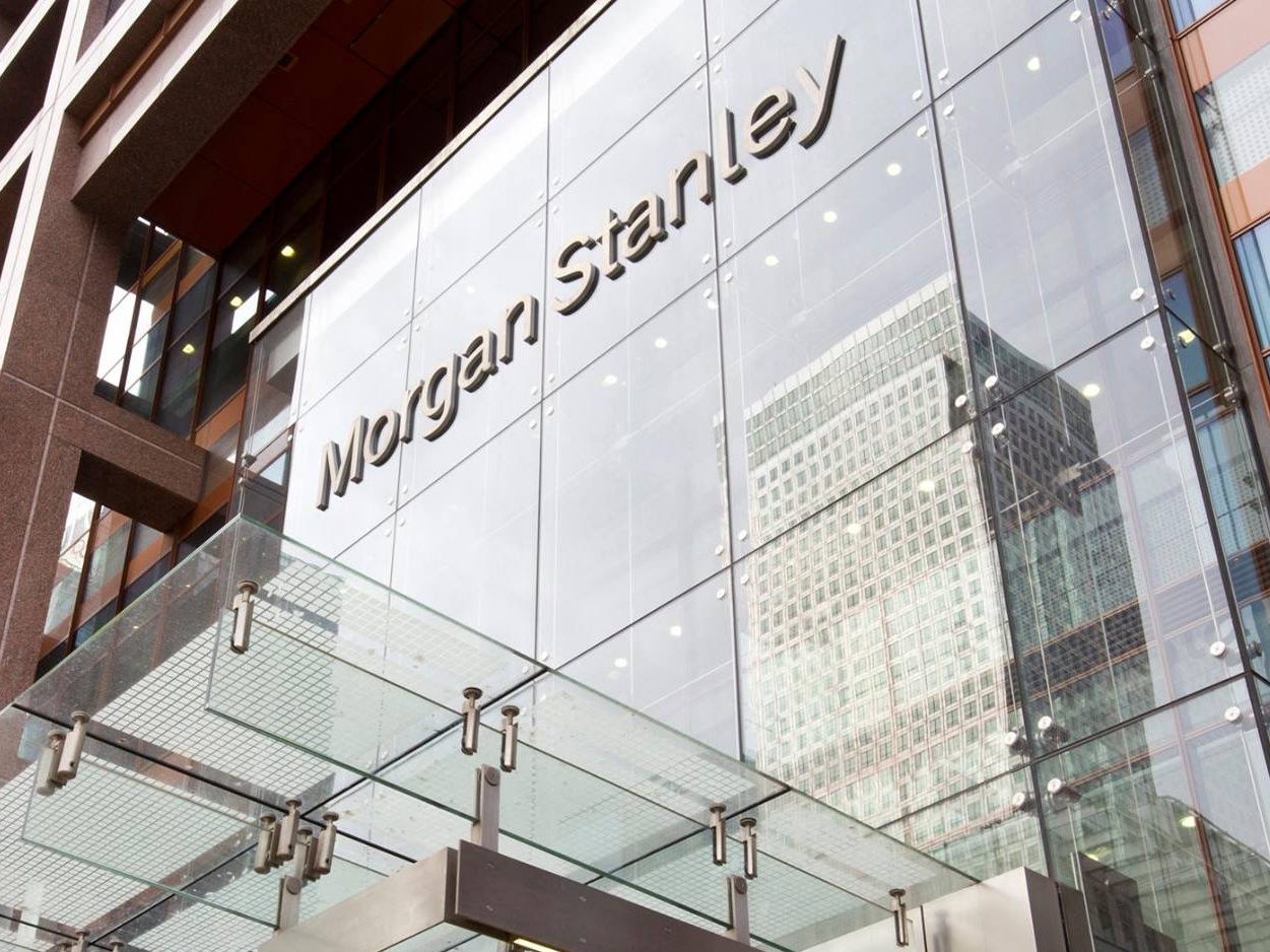 Morgan Stanley: bene ricavi e utili, ma le azioni arretrano per i risultati della gestione patrimoniale