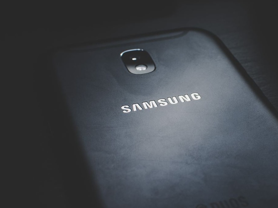 Le azioni di Samsung Electronics ai massimi degli ultimi tre anni, grazie all'AI