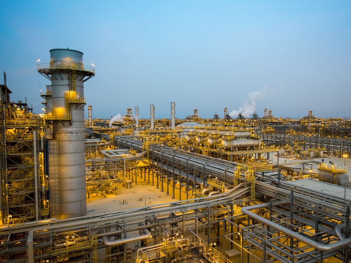 Aramco raccoglie tre miliardi di dollari da obbligazioni